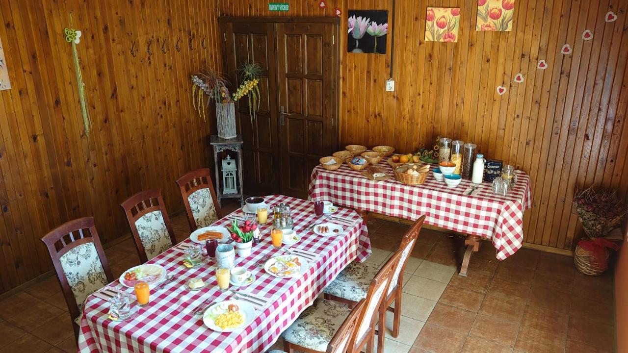 Penzion & Bar Natali Spissky Stvrtok Εξωτερικό φωτογραφία